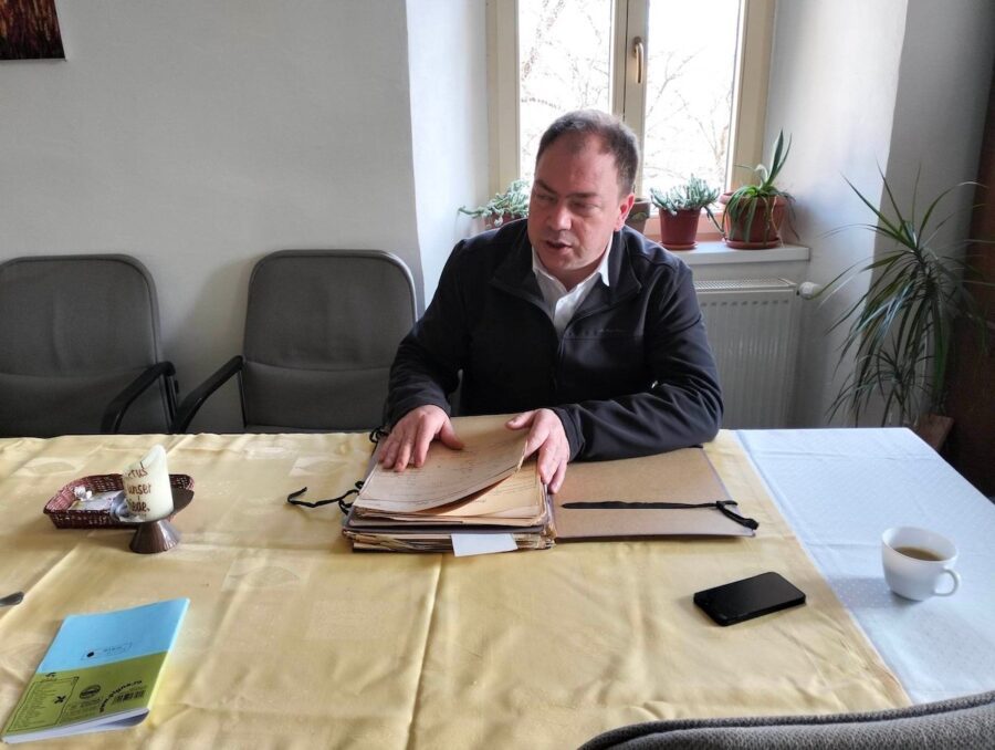 Preotul László-Zoran Kézdi, de la Biserica Evanghelica din Cisnădie