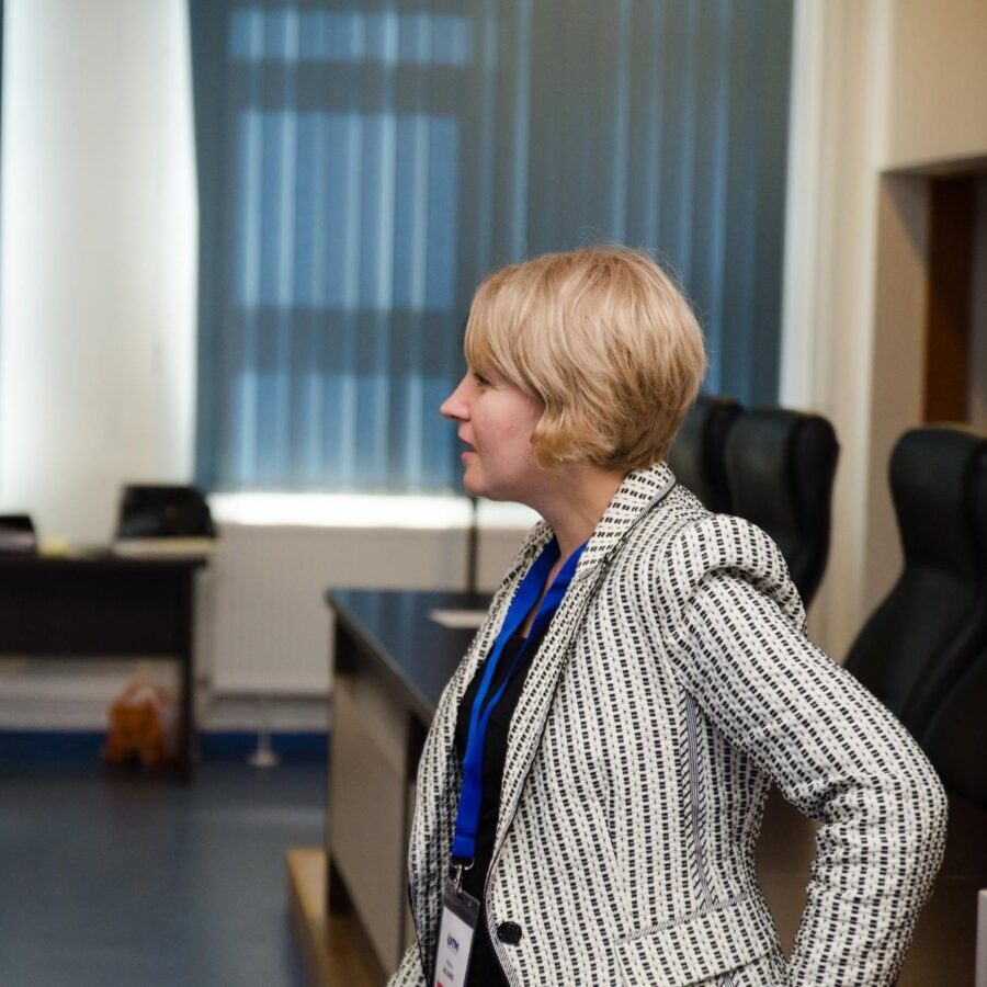Maria Aluaș este conferențiar la Universitatea de Medicină și Farmacie de la Cluj-Napoca și Centrul de Bioetică