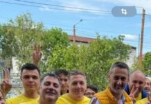 Derapaj de limbaj la Ecarisaj: Omul lui De Mezzo jigneşte cetățenii pe rețelele sociale