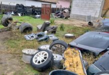 Control la Ianca: opt autoturisme dezmembrate fără autorizație, proprietar amendat și obligat să predea deșeurile