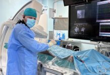 Premieră medicală națională la Craiova. Primul defibrilator extravascular cu monitorizare la distanță și tehnologii SF pentru inimă la Spitalul Județean