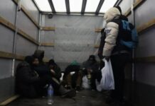 Trafic de migranți la Calafat: 11 marocani ascunși în marfă, depistați de polițiști cu senzori de dioxid de carbon