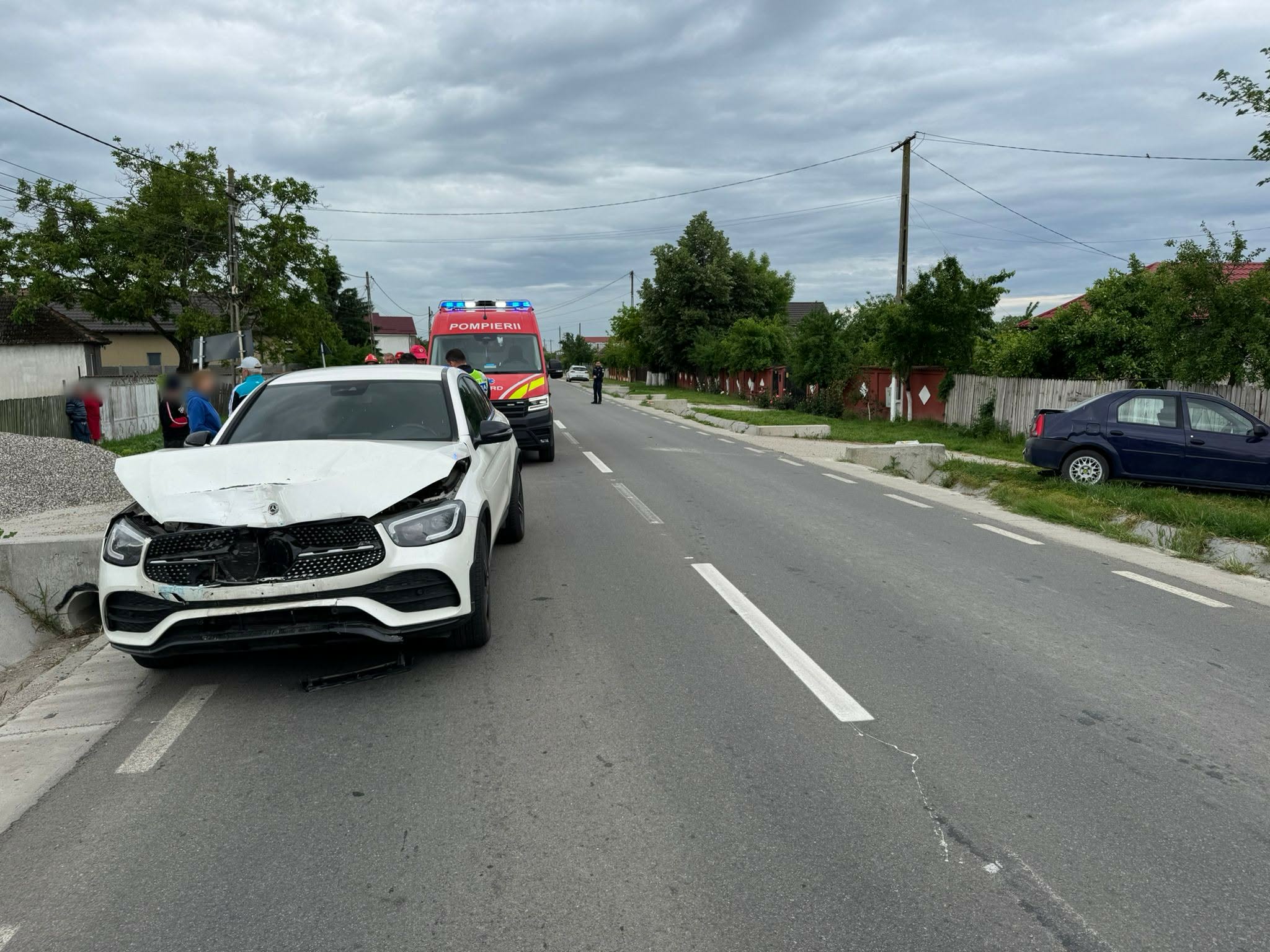 Accident rutier pe DJ 546 în localitatea Teslui: O victimă transportată la spital