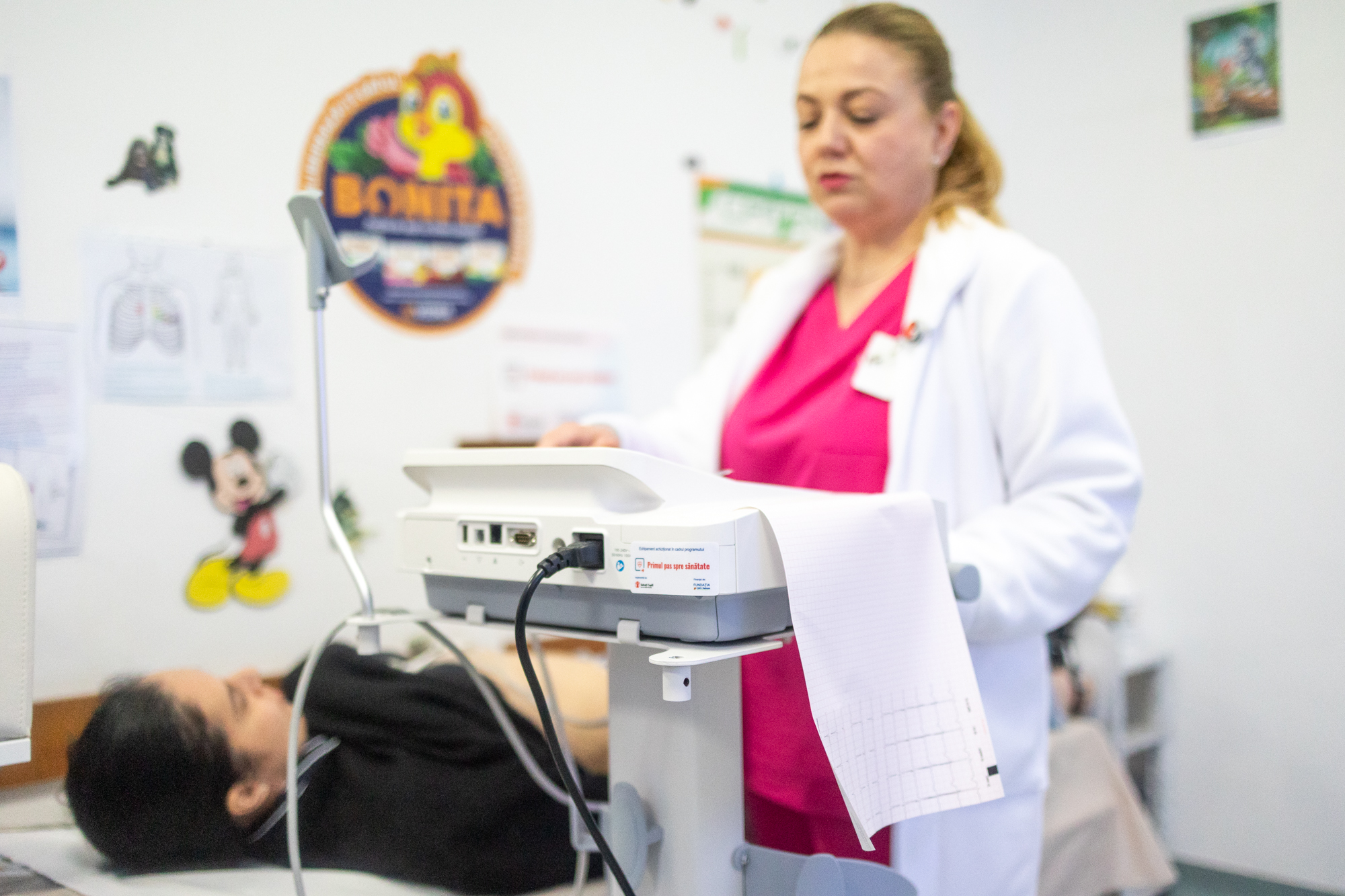 14 cabinete de medicină de familie din Oltenia, dotate cu aparatură în cadrul programului „Primul pas spre sănătate”
