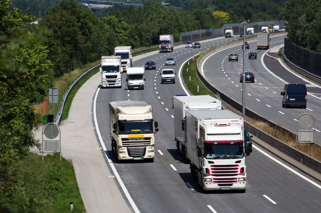 TollRo devine operațională de la 1 octombrie. Cum se vor plăti taxele de drum
