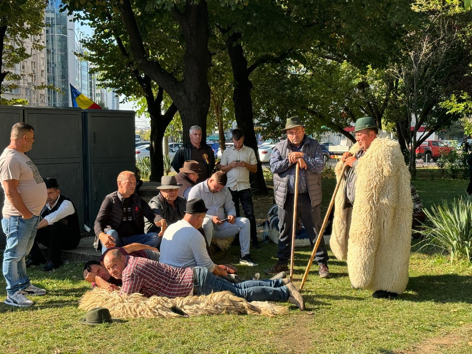 Protestul fermierilor continuă în Piața Victoriei din Capitală sursa: Gândul