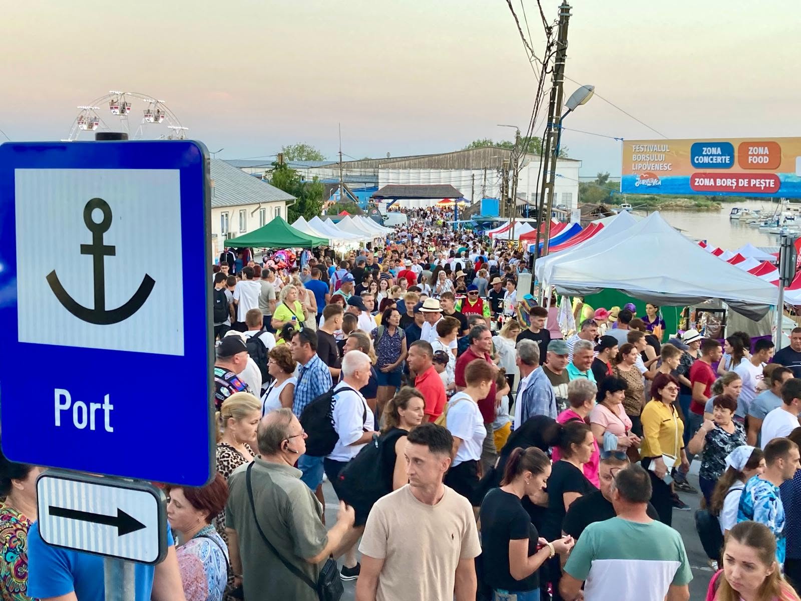 ChatGPT a trimis sute de turişti la un festival care nu se desfăşura