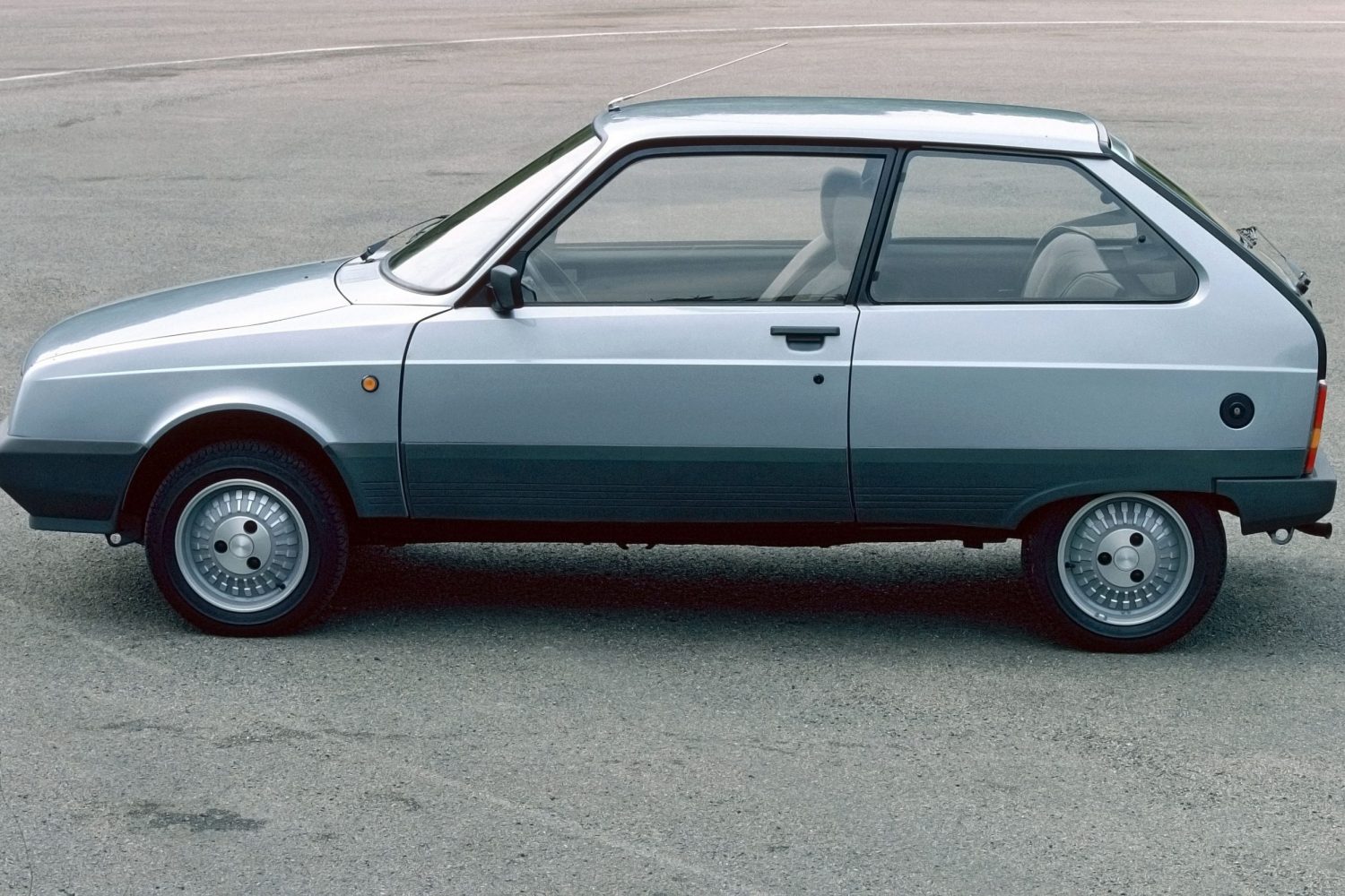 Cum a ajuns Craiova să producă mașini, povestea Oltcit, „Citroën-ul din Oltenia”