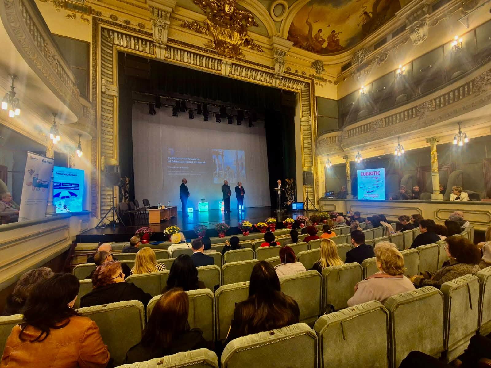 Zilele Medicale Caracalene, la ediţia cu numărul 16: Medicul Alexandru Vlad Ciurea și artistul Vintilă Mihăescu, cetățeni de onoare